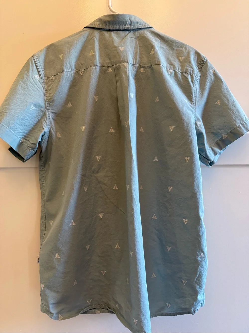 The North Face Men’s L Blue Print Button Up Shirt Short Sleeve Outdoor Sports